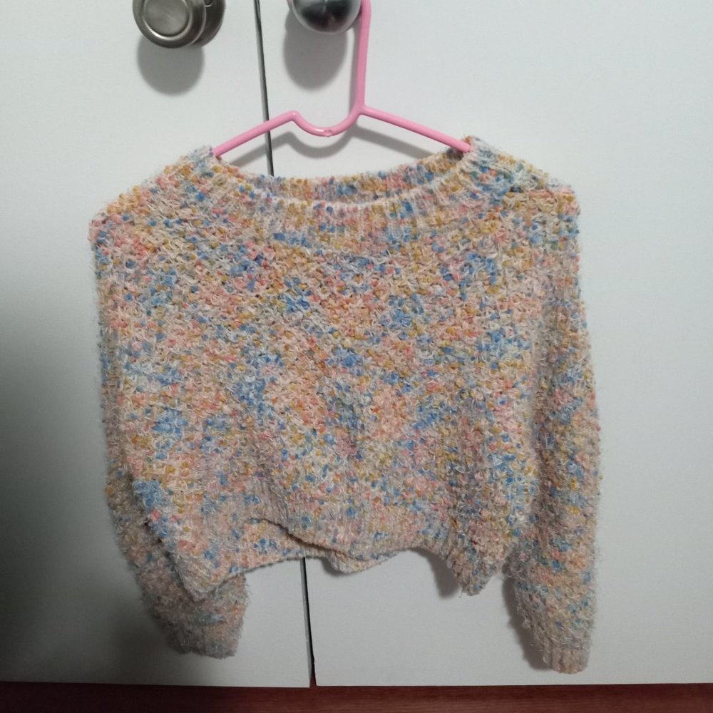 Sweater - Picture 4 of 4